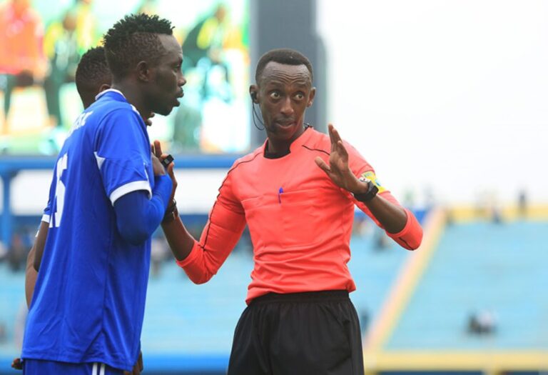 Abafana ba Rayon Sports batangiye Kwizera gutsinda  APR FC nyuma yo kumenya Abasifuzi bazabasifurira