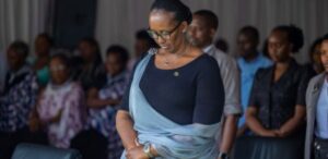 Biteye isoni bikanashengura umutima kuba tukirwana no gusobanura ukuri kw’amateka yacu_ Madamu Jeannette Kagame