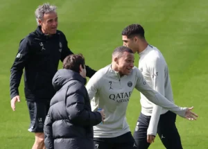 PSG-DORTMUND: “N’abakinnyi basatira bazaza kuzibira!” Ubutumwa bwa Luis Enrique kuri ba rutahizamu na Kylian Mbappé