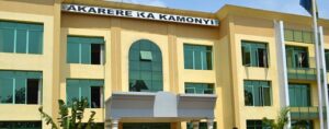 Kamonyi: Batunguwe no kubona abakozi 2 b’ umurenge bajya gufungirwa  mu inzererezi umwe muri bo hari icyo yisabiye