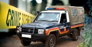 Abagabo bateranye ibyuma bapfa umugore w’ abandi