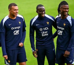 Mbappé, Giroud, Hernandez na bagenzi babo batanze isezerano ry’amayobera mu gihe u Bufaransa bwakegukana Euro 2024