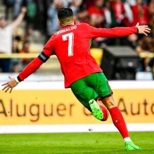 “Mfite inzozi nk’izo nari mfite ku myaka 20!”_ Cristiano Ronaldo nyuma yo kwandika amateka mashya
