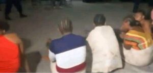 Abantu 10 bakoreye imibonano mpuzabits1na mu kivunge bahuye n’ uruva gusenya