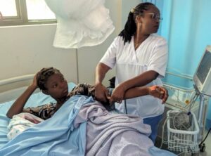 Muhanga: Umubyeyi yagiye kwamamaza umukandida w’ Umuryango FPR Inkotanyi Paul Kagame Imana ihita imuha umugisha