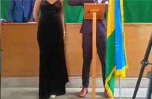 Rusizi: Umukobwa yabengewe ku murenge ,umusore yifuza murumuna we ko ari we uryoshye!