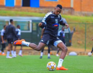 APR FC mu biganiro bigarura uwayihesheje Ibikombe bibiri bya Shampiyona