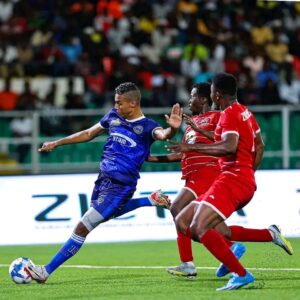 Azam yabibye ikikango mu bakunzi ba APR FC bitegura kwesurana