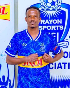 Rayon Sports yagaruye Niyonzima Haruna nyuma y’imyaka 17 icecekesha abahakanyi [AMAFOTO]