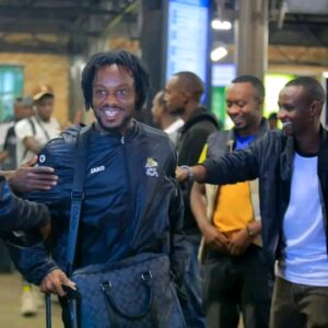 Nyuma ya za birantega mu rugendo, APR FC yageze i Kigali yakiranwa urugwiro [AMAFOTO]