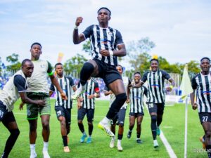 “Twese tuba turi gushaka umwanya mu kibuga!”_ Niyigena Clément ntatewe ubwoba na myugariro mushya, Alliou Souané