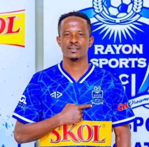 Niyonzima Haruna yatandukanye na Rayon Sports nyuma y’ibyumweru 7 ayigarutsemo