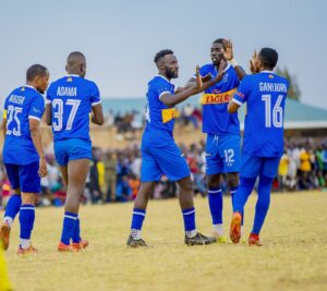 Umwe yiyemeje asaga Miliyoni 50 RWF, hategurwa agahimbazamusyi k’ibihumbi 100 RWF ku mukino wa Gasogi! Ibyavuye mu nama y’Abahoze bayoboye Rayon Sports