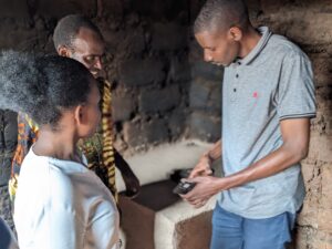 Gisagara: Abaturage nyuma yo kuremerwa  basabwe kubungabunga ibyo bahawe