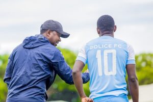 Mashami Vincent yabajijwe kuri Muhadjir aruma gihwa, yikoma abashaka kuzana umwuka mubi muri Police FC