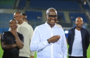 Ambasaderi CG Dan Munyuza yasuye APR FC ayisigira impamba iyiherekeza kuri FC Pyramids
