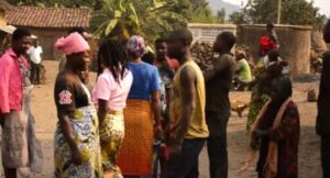 Nyabihu: Abagore barimo gutaha ni myenda bagiye bambaye ntayo bafite, abagabo nabo barimo gusaba ubutabera