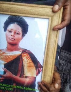 Amakuru Mashya  kuri wa mugabo wishe umugore we  i Kamonyi amuteye icyuma.