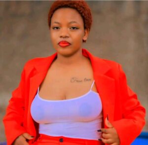 Jacky uzwiho kwiyambika ubusa no kuvuga amagambo y’urukozasoni ku mbuga nkoranyambaga, yatawe muri yombi.