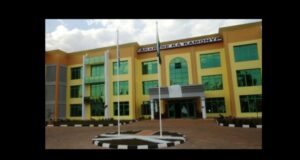 Kamonyi: Kubera urukundo yakundaga umugore we byatumye atera grenade mu rugo rwa mugenzi we.