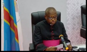 Umuyobozi w’ Abasenyeri muri Congo yavuze ko iki gihugu nta mahoro cyagira mu gihe cyose gishyize imbere intambara.