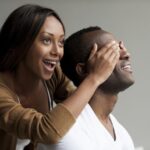 Mwirinde kuko wazahura nimbwa yiruka! Wazamusiga mu nzu aryamye ukamuta,hagarika gukunda uyu mukobwa