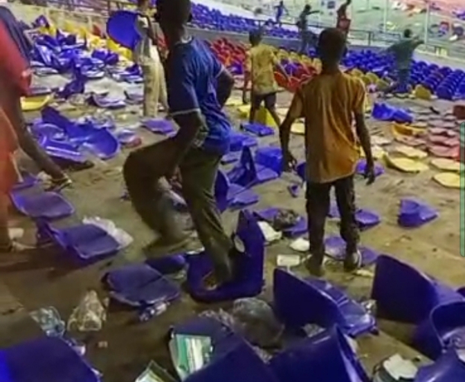 Kinshasa abafana banze kwiyakira no gutsindwa na Senegal bahita bakora icyaha kizatuma  batajya mu ijuru igihe Imana izaba ije kujyana abayo!