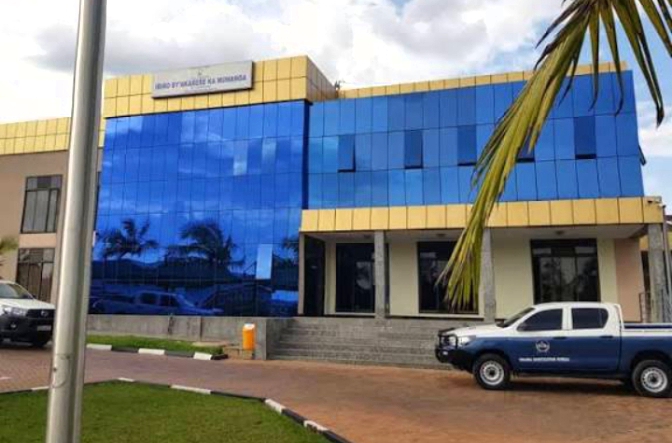 Bari bavuye gusangira inzoga,Abagabo babiri bishe umugore mu buryo bubabaje!