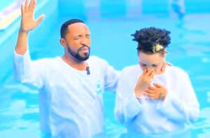 Mumbabarire nanjye mfite isoni n’ ikimwaro kubyakira byanze_Dj Briane yasabye imbabazi abakunzi be nyuma y’ ibitutsi bikomeye