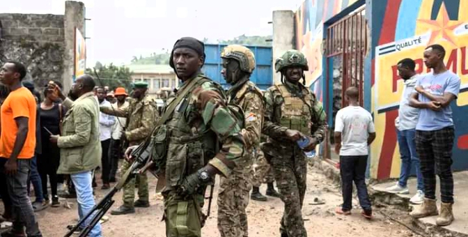 M23 yacunze Tshisekedi ari mu biganiro mu Bufaransa ihita yigarurira akandi gace , imirwano irakomeje