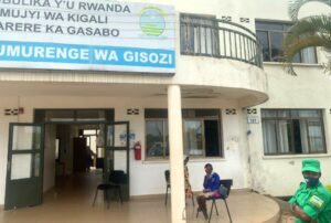 Bakundaga kurebana akana ko mu jisho ariko batunguwe n’ ibyo umugore yakoreye umugabo n’ umwana we i Gisozi