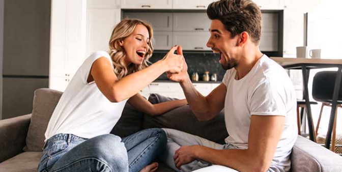 Ngibi ibintu wakorera umukobwa mukundana ukamwibagiza abandi bantu bose babaho kuri iyi Isi maze ukihorera mu intekerezo ze wenyine