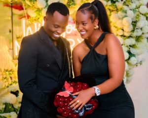 AG Promoter yambitse impeta Micky, batanga amarenga yo kwibaruka