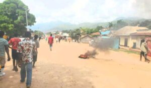 Muri Uvira ibintu bikomeje kuba bibi cyane, 11 bapfiriye mu mirwano ,abari inshuti basubiranyemo