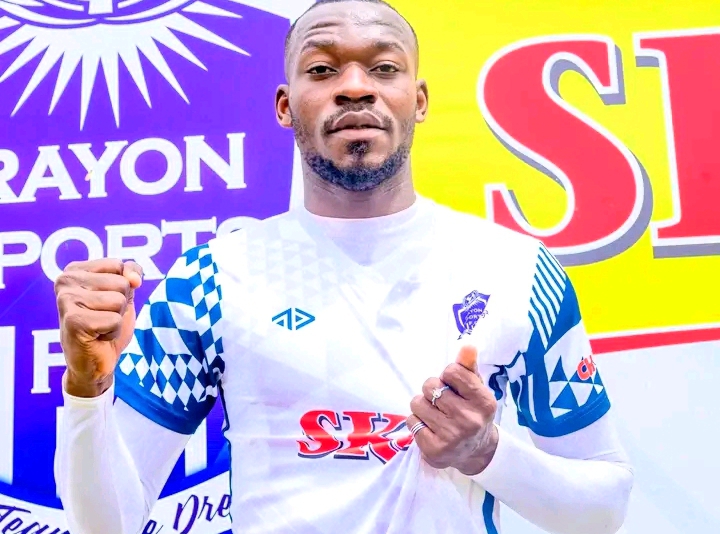 Rayon Sports yasinyishije umukinnyi wakabirijwe wakinaga i Burundi