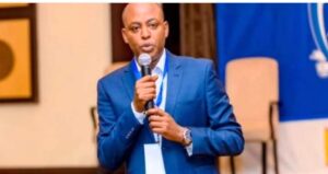 Perezida wa Rayon Sports yasabye imbabazi abatoza yarishije Noheli nabi ,yahise atanga n’ ubutumwa kuri Skol