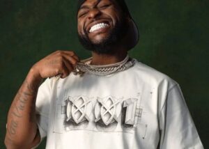 Umukobwa w’ imyaka 12 yongeye gutwika imbuga nkoranyambaga asaba Davido gukoresha DNA,ngo harebwe n’ iba ari se