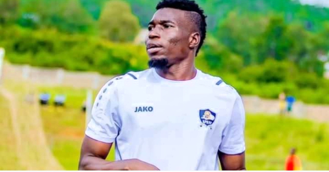 Djibirl Ouattara yavuze umuhanzi akunda mu Rwanda ndetse avuga nicyo asaba akunzi ba APR FC