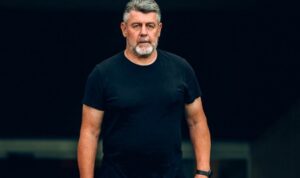 Ngiyi impamvu umutoza wa Rayon Sports yanze ko abakinnyi bakomeye bakina ku mukino wa Al Hilal,byateje igikuba muri Murera