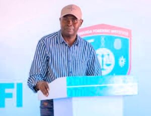 Hagiye gutangira  gupimwa DNA test ku mwana ukiri mu nda_ Lt Col (Rtd) Dr. Charles Karangwa