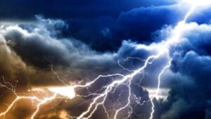 Uko byagenze kugira ngo umwana w’ umunyeshuri w’ imyaka 12 akubitwe n’ inkuba i Rusizi