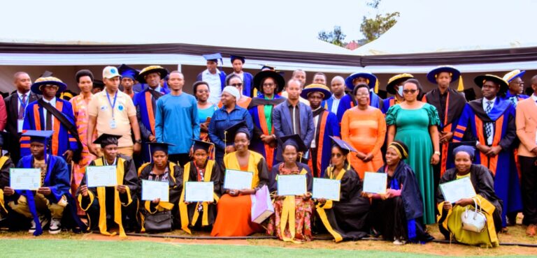 Huye: Abarenga 400 bakuwe mu buzima bubi bigishwa imyuga ibafasha kwigobotora ubukene