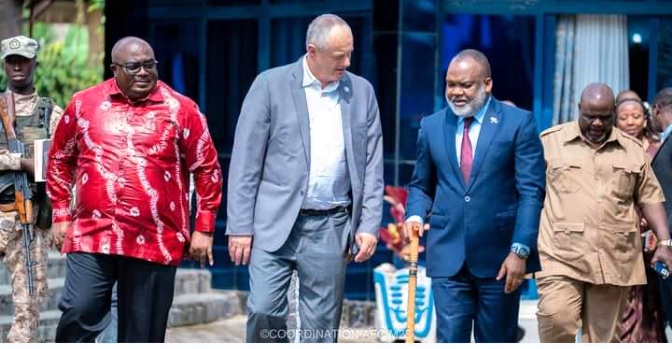 M23 yahakanye kuva mu birindiro, ivuga ko irimo guhinduranya ingabo,ese hari ikindi kibyihishe inyuma?