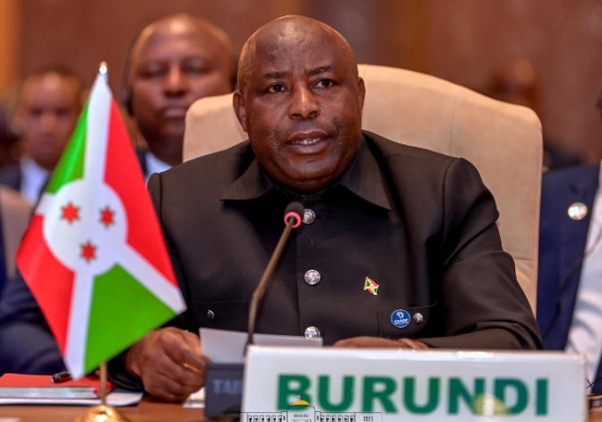 Ndayishimiye yatabaje Imana nyuma y’inkongi yibasiye ububiko bw’intwaro i Bujumbura