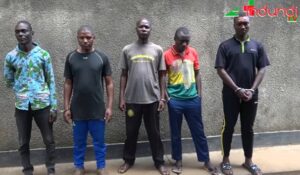 Abapolisi bakekwaho kurinda Evariste Ndayishimiye batawe muri yombi bazira kwambura umuturage miliyoni 15 Fbu