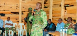 Makenga asabye abaturage kudahungabana, asubiramo ko intambara igomba gukomeza