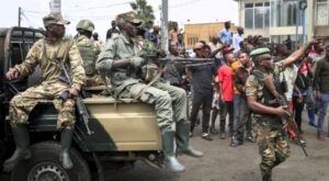 AFC/M23 yanyomoje amakuru yo kwamburwa uduce 8, ivuga ko “ari ibihuha by’abashyigikiye Kinshasa”