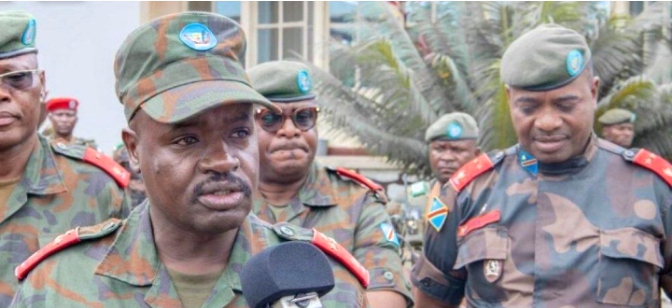 Nyuma yo kuvuga ko igiye kurandura FDLR, FARDC yashinjwe kuyiha imbunda 700 n’ibindi bikoresho bya Gisirikare