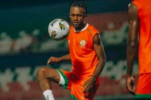 Rayon Sports yegukanye umukinnyi mushya w’Umurundi, aje kongera imbaraga hagati mu kibuga