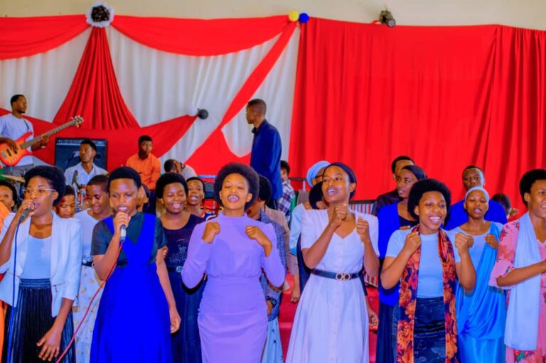 Ahava Choir yasohoye indirimbo “Nimumenya Ukuri”, inateganya kwizihiza imyaka 20 imaze mu murimo w’Imana.